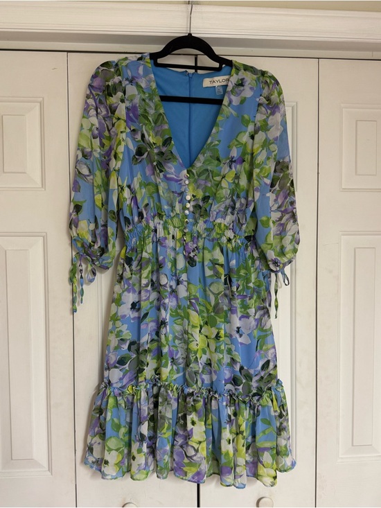 Dresses & Skirts - Taylor Women’s Chiffon Smocked Tiered Dress Floral Spring Lightweight Size 10